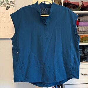 FIGS set top and bottom